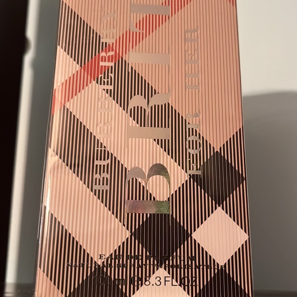 NEW BURBERRY BRIT PERFUME - Picture 3 of 6